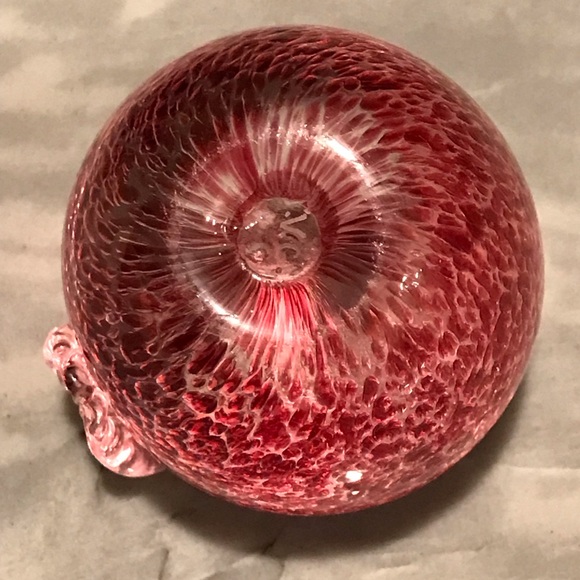 Ruby Red Glass Apple Paper Weight Signed Vintage - Picture 4 of 5